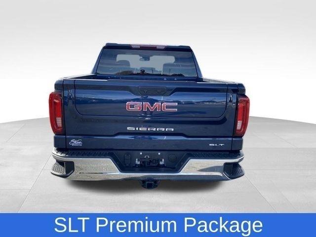 GMC Sierra 1500 SLT Crew Cab 4WD 2023