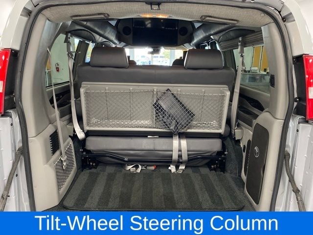 Chevrolet Express LS 2500 2021