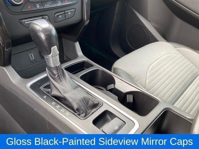 Ford Escape Titanium 4WD 2017