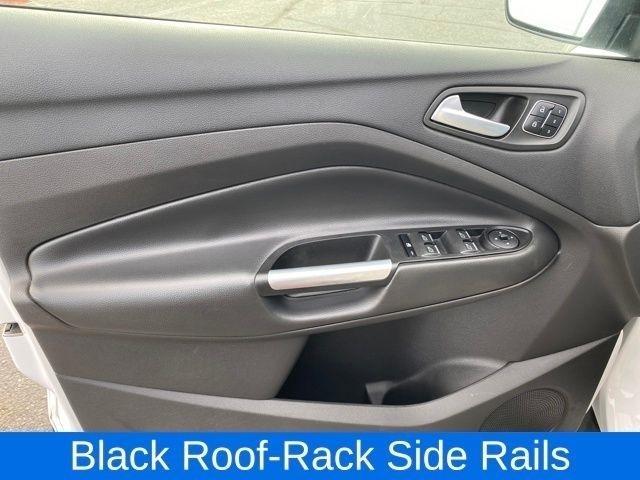 Ford Escape Titanium 4WD 2017