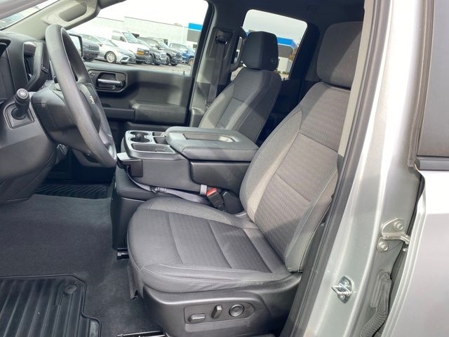 Chevrolet Silverado 1500 Custom Double Cab 4WD 2022