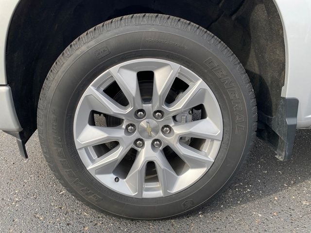 Chevrolet Silverado 1500 Custom Double Cab 4WD 2022