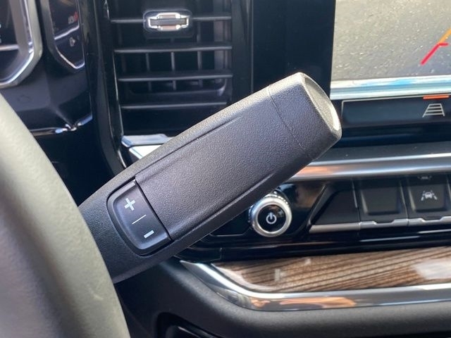 GMC Sierra 1500 Elevation L Crew Cab 4WD 2024