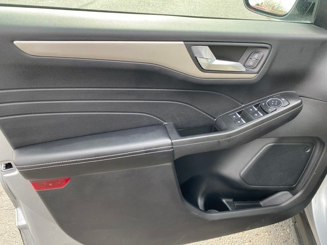 Ford Escape Plug-in Hybrid SE 2021