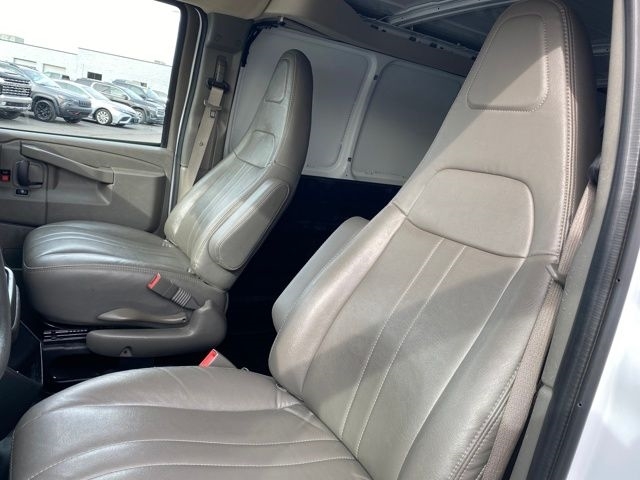 GMC Savana G2500 Extended Cargo 2024