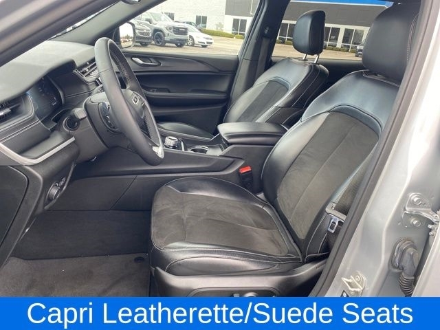 Jeep Grand Cherokee L Laredo 4WD 2023