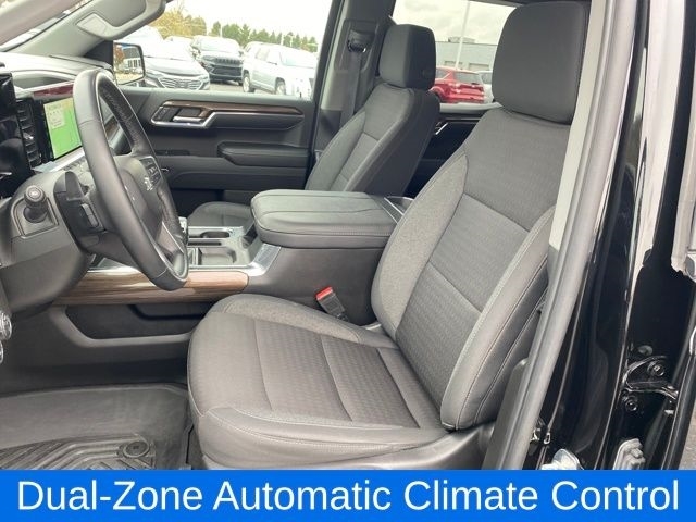 Chevrolet Silverado 1500 RST Crew Cab 4WD 2024