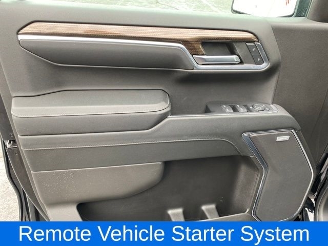 Chevrolet Silverado 1500 RST Crew Cab 4WD 2024