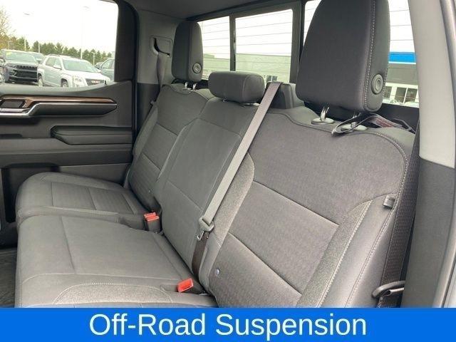 Chevrolet Silverado 1500 RST Crew Cab 4WD 2024