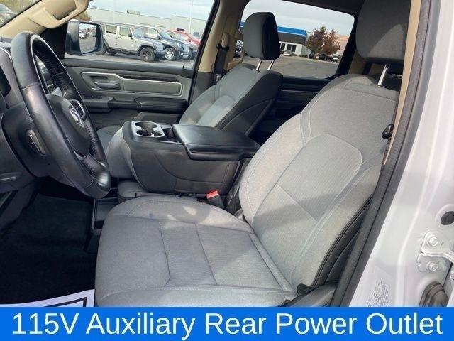 RAM 1500 Big Horn Crew Cab SWB 4WD 2020