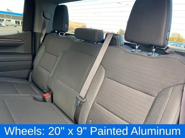 Chevrolet Silverado 1500 LT-L Crew Cab 4WD 2024