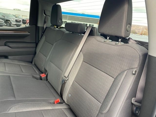 Chevrolet Silverado 1500 LT-L Crew Cab 4WD 2025