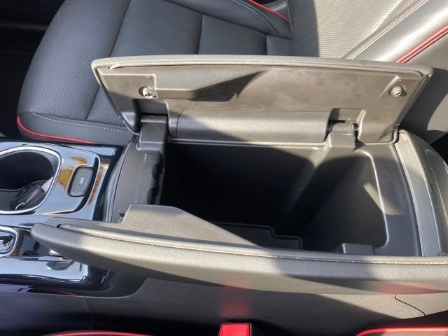 Buick Envision Essense 2023