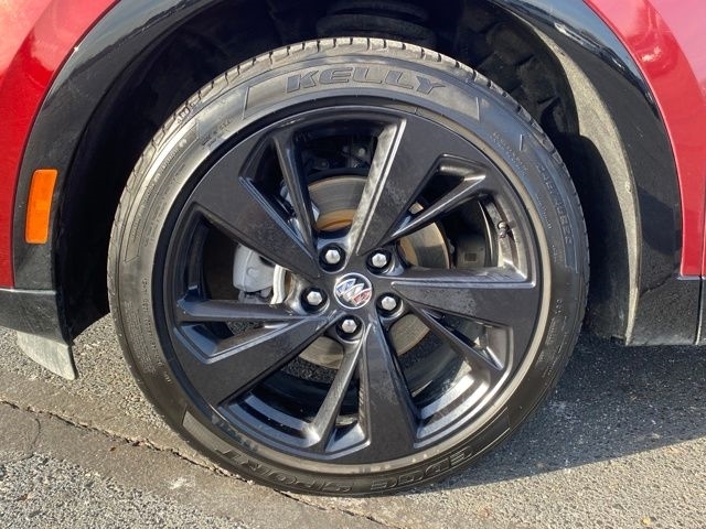 Buick Envision Essense 2023