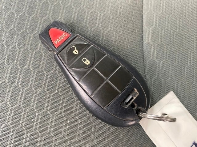 RAM 1500 Tradesman Quad Cab 4WD 2016