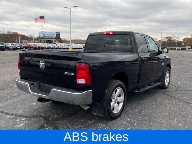 RAM 1500 Tradesman Quad Cab 4WD 2016