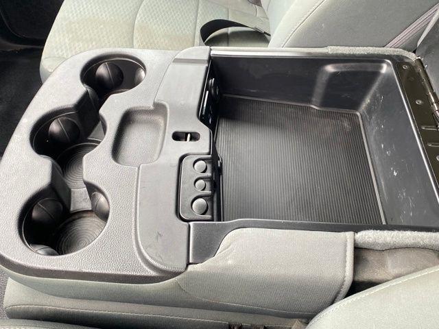 RAM 1500 Tradesman Quad Cab 4WD 2016