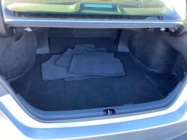 Toyota Camry SE 2023