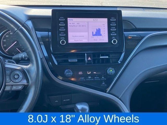 Toyota Camry SE 2023