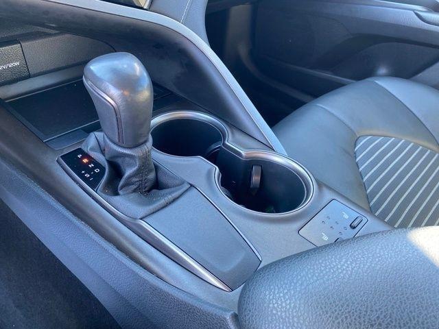 Toyota Camry SE 2023