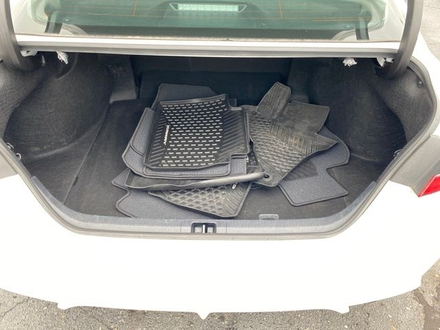 Toyota Camry SE 2023