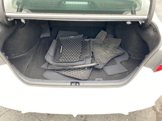 Toyota Camry SE 2023