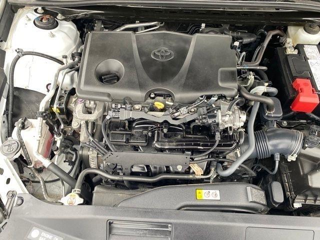 Toyota Camry SE 2023