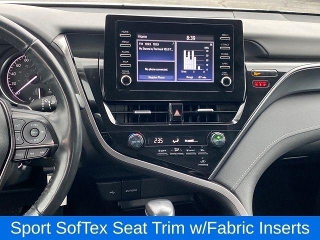 Toyota Camry SE 2023