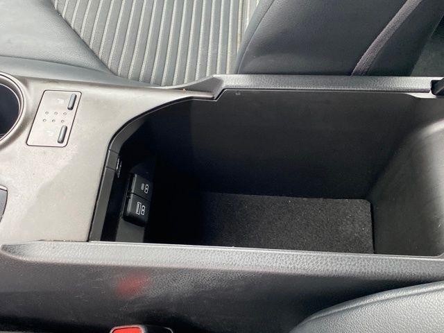 Toyota Camry SE 2023