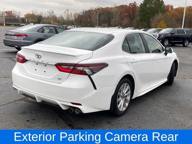 Toyota Camry SE 2023