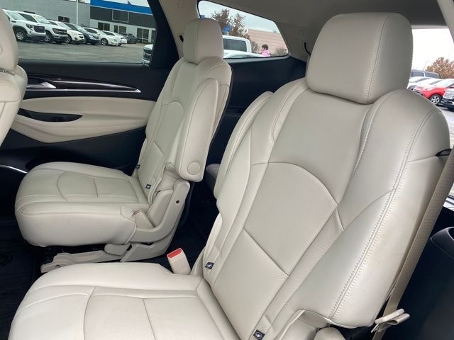 Buick Enclave Essence FWD 2024