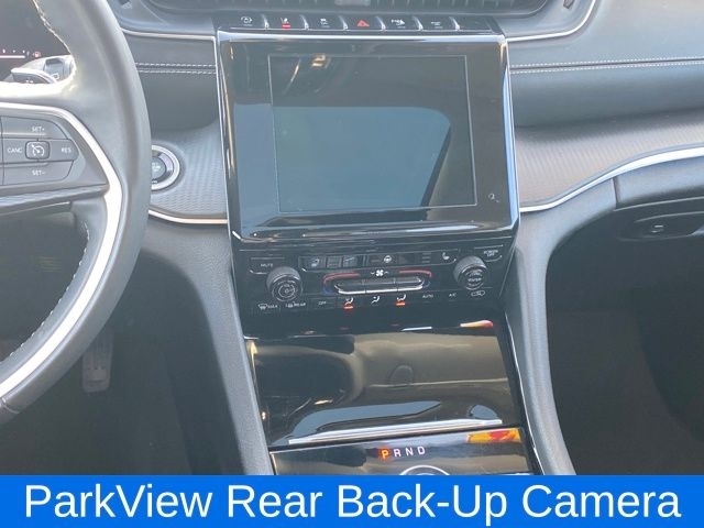 Jeep Grand Cherokee L Laredo 4WD 2023