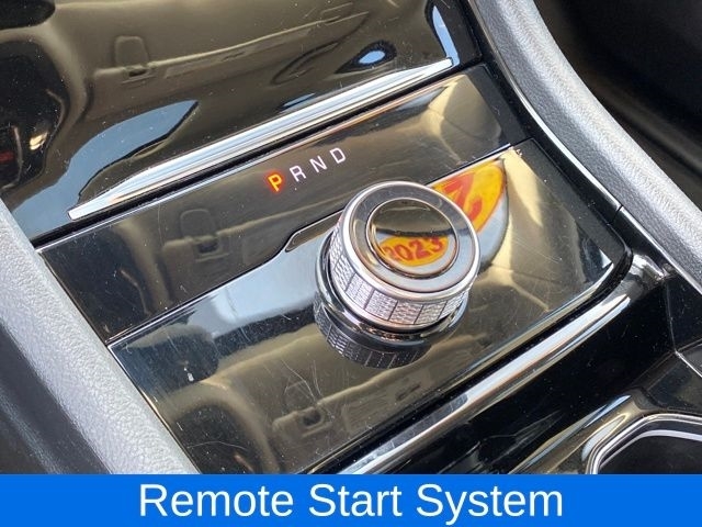 Jeep Grand Cherokee L Laredo 4WD 2023