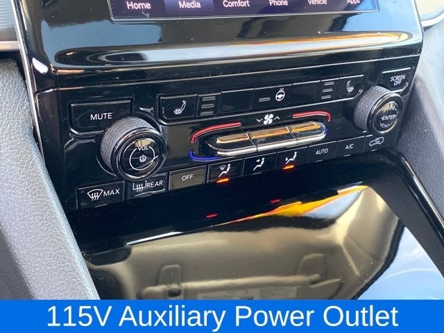 Jeep Grand Cherokee L Laredo 4WD 2023