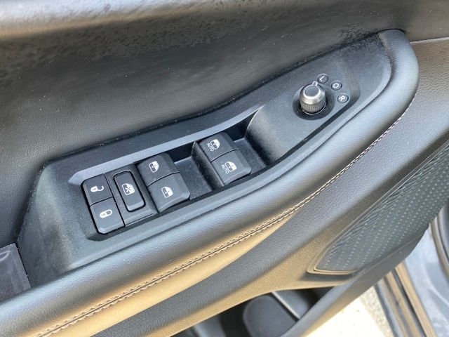 Jeep Grand Cherokee L Laredo 4WD 2023