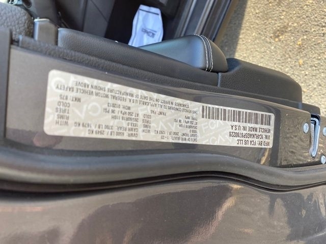 Jeep Grand Cherokee L Laredo 4WD 2023