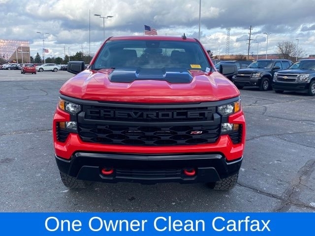 Chevrolet Silverado 1500 Trail Boss Custom Crew Cab 4WD 2023