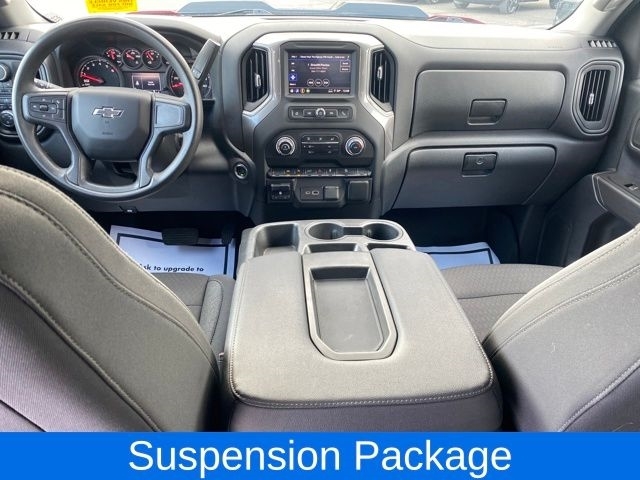 Chevrolet Silverado 1500 Trail Boss Custom Crew Cab 4WD 2023