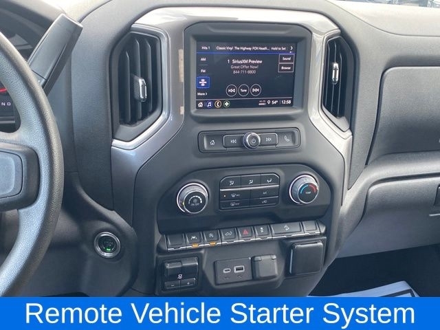 Chevrolet Silverado 1500 Trail Boss Custom Crew Cab 4WD 2023