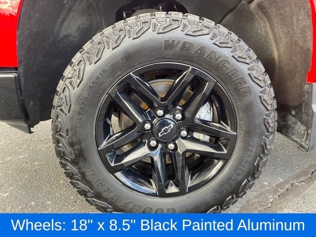 Chevrolet Silverado 1500 Trail Boss Custom Crew Cab 4WD 2023