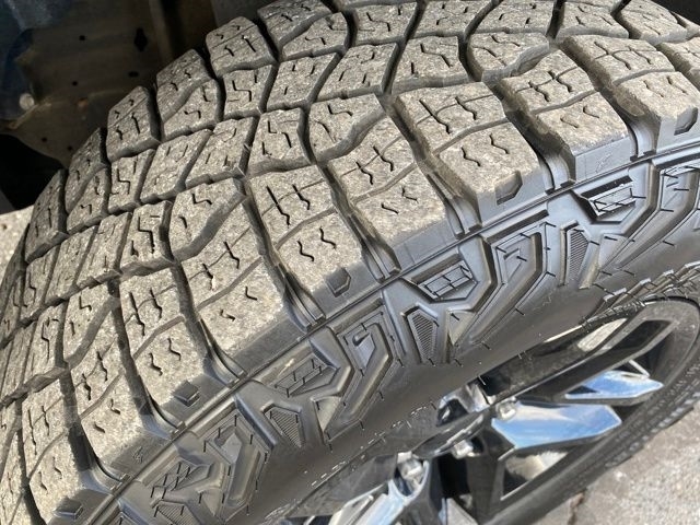 Chevrolet Silverado 1500 Trail Boss Custom Crew Cab 4WD 2023