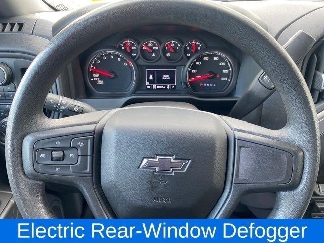 Chevrolet Silverado 1500 Trail Boss Custom Crew Cab 4WD 2023