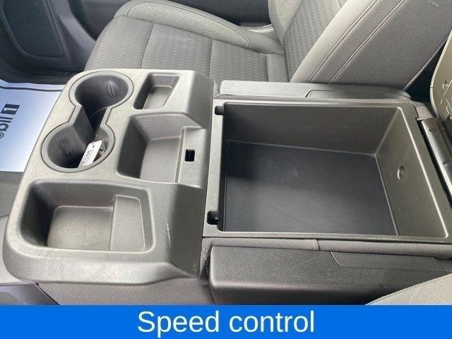 Chevrolet Silverado 1500 Trail Boss Custom Crew Cab 4WD 2023