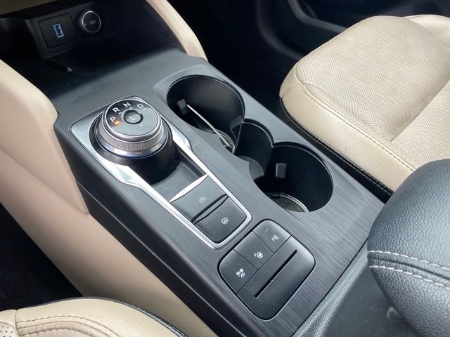 Ford Escape Hybrid Titanium AWD 2020