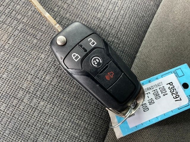 Ford F-150 XLT SuperCrew 4WD 2024