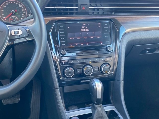 Volkswagen Passat Highline 2022