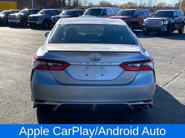 Toyota Camry SE 2023