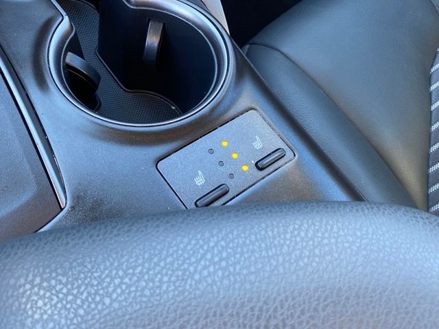 Toyota Camry SE 2023