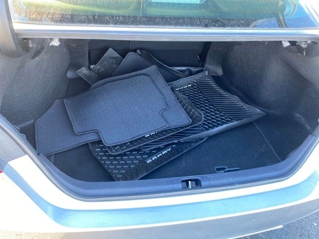 Toyota Camry SE 2023