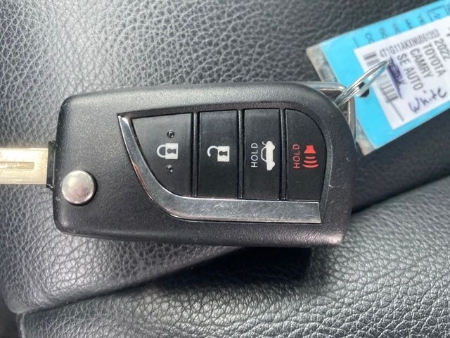 Toyota Camry SE 2022